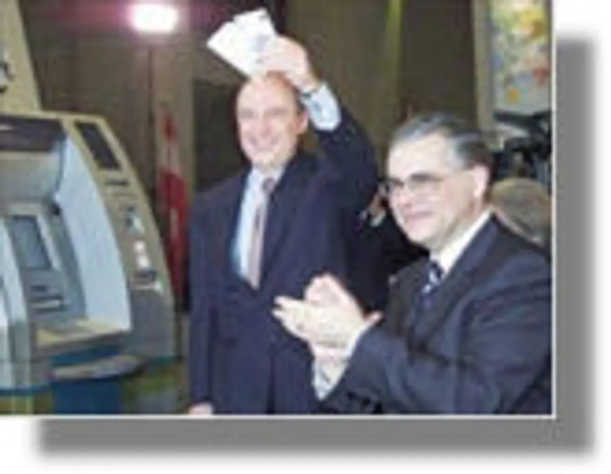 ΜΗΝΥΜΑΤΑ ΠΝΟΗΣ: Όμορφες στιγμές σε μια «επίπλαστη ευημερία…»