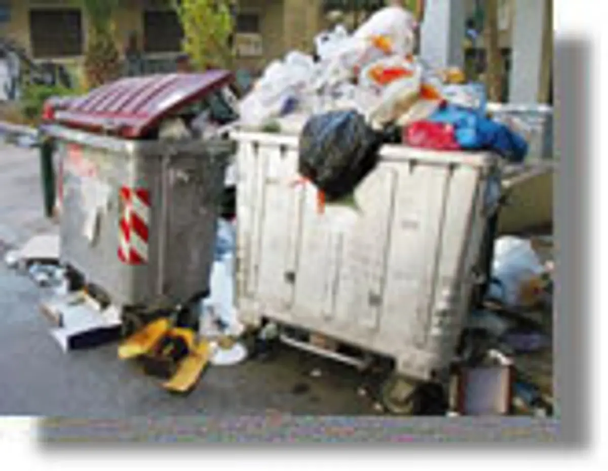 Λέρος: Όταν οι κάδοι σκουπιδιών γίνονται “Μήλον της Έριδος”