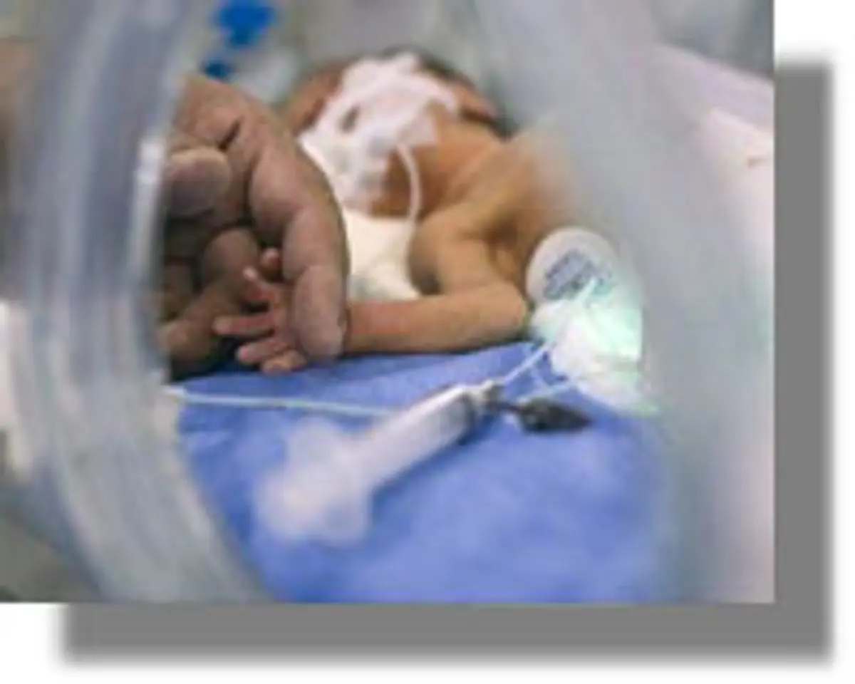 Kαταπέλτης για την 24χρονη μητέρα το πόρισμα για το θάνατο του βρέφους από τη Λέρο