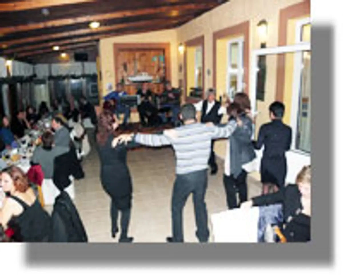 Ναυτικός Όμιλος Λέρου: Χοροεσπερίδα με ζωντανή μουσική για την κοπή της Πρωτοχρονιάτικης πίτας