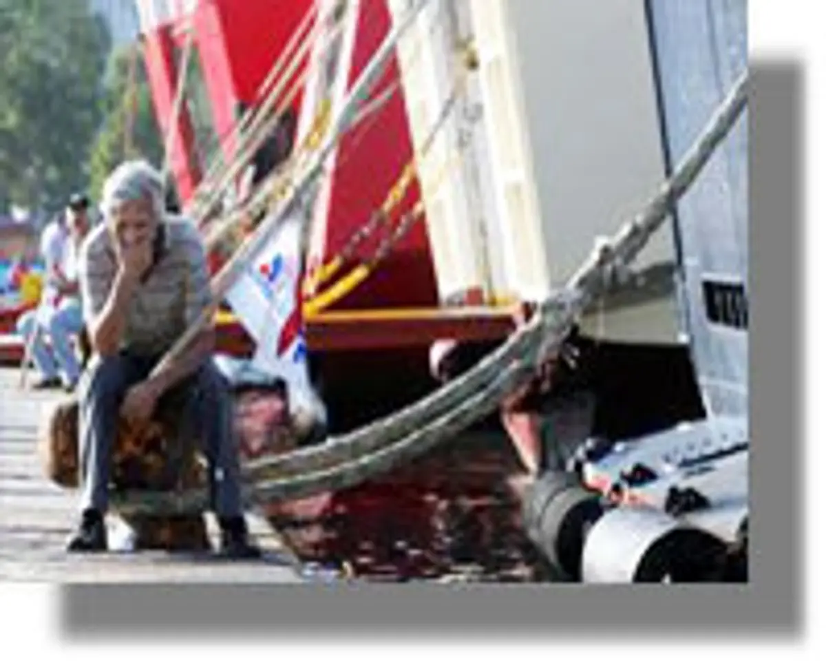 Νέα 48ωρη απεργία μέχρι την Παρασκευή αποφάσισαν οι ναυτεργάτες