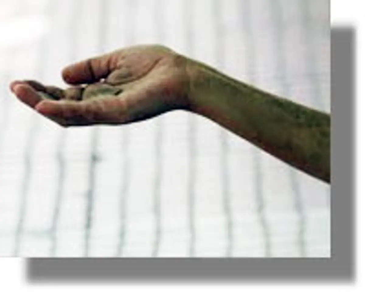 ΛΕΡΟΣ: Μπήκε σε κατάστημα ως επαίτης και βγήκε με ...κλεμμένες μπαταρίες!