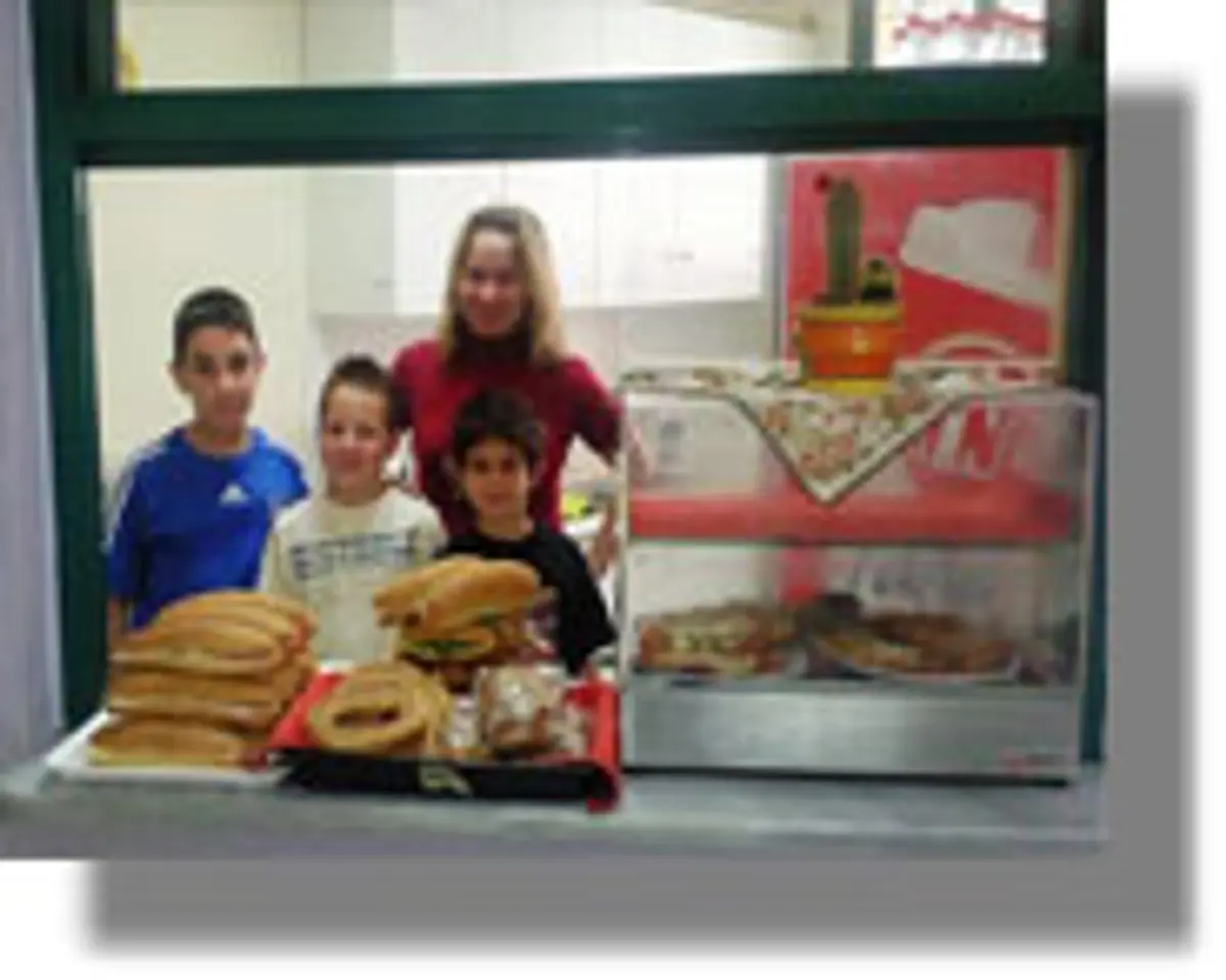 Ποια είδη επιτρέπεται να πωλούν τα κυλικεία. Πολλές απαγορεύσεις για την υγεία των παιδιών