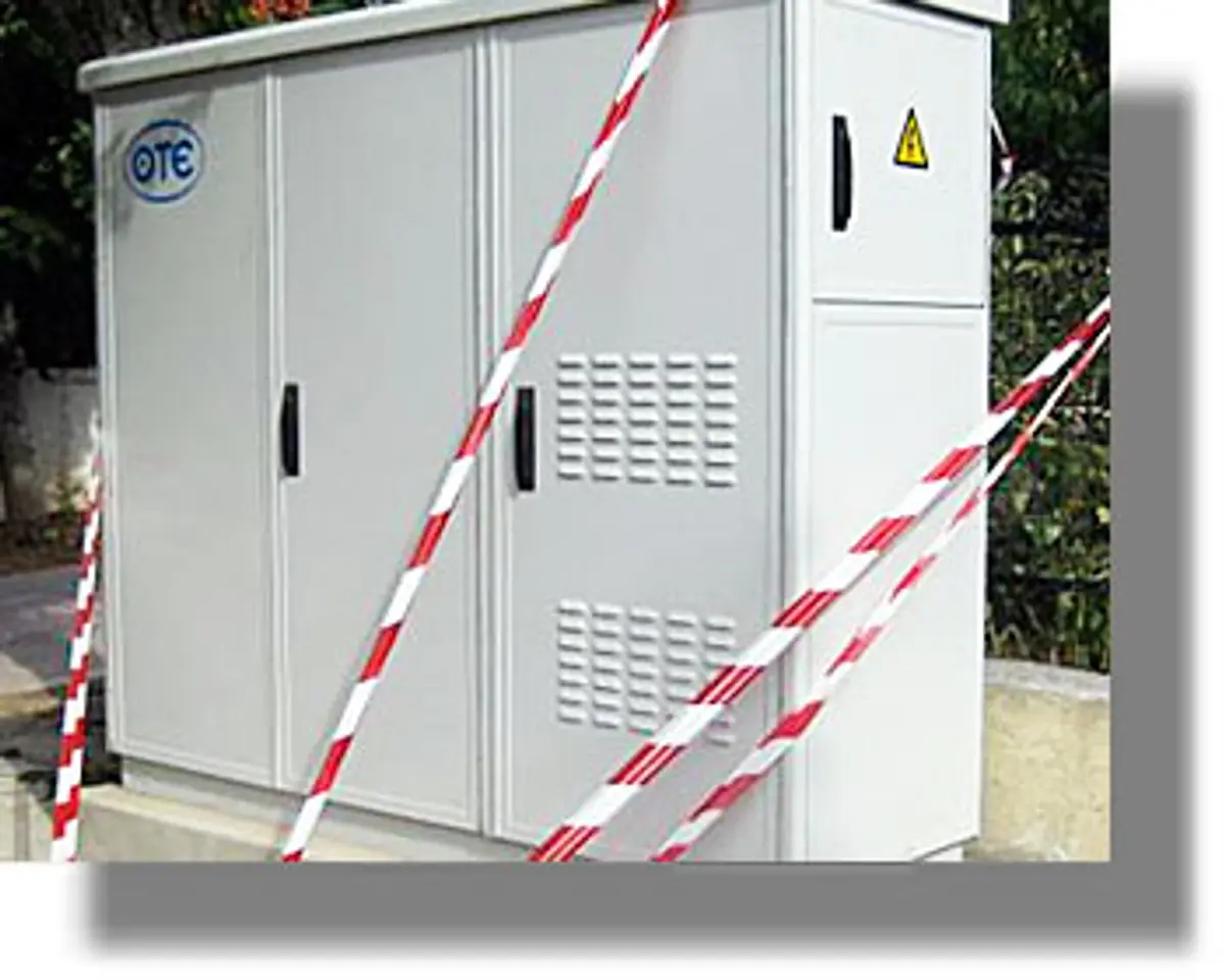 Παγιδευμένα με κοριούς ΚΑΦΑΟ του ΟΤΕ σε τρία νησιά του Αιγαίου. Έπεσαν πρόστιμα