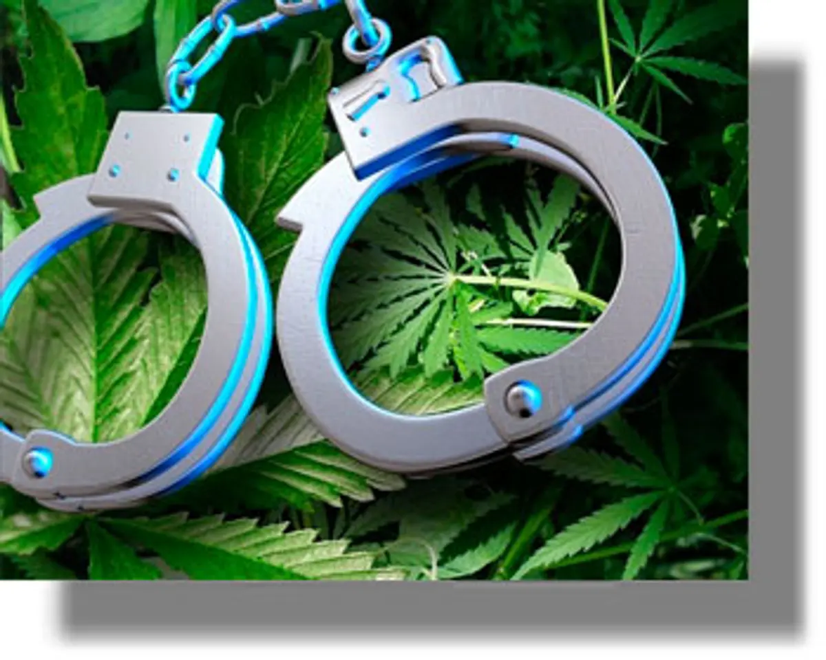 ΚΑΛΥΜΝΟΣ: Συνελήφθησαν δυο ημεδαποί για κατοχή και αγοραπωλησία ναρκωτικών