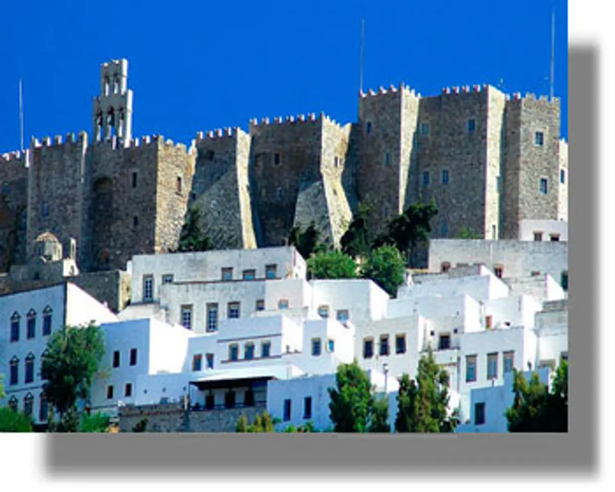 Η ΕΠΙΣΚΕΨΗ ΤΩΝ ΚΡΗΤΙΚΩΝ ΣΤΟ ΝΗΣΙ ΤΗΣ ΑΠΟΚΑΛΥΨΗΣ ΤΗΝ ΠΑΤΜΟ