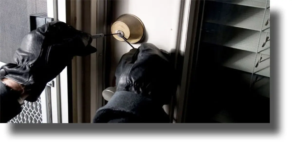 ΛΕΡΟΣ: Διέρρηξαν σπίτι 57χρονου και αφαίρεσαν τιμαλφή και χρήματα