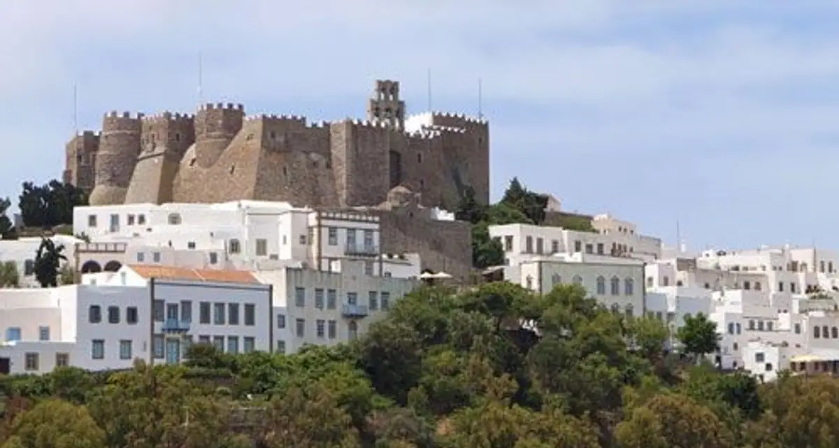 Μ. ΚΟΝΣΟΛΑΣ: Να ανακληθεί η διαδικασία ανάρτησης δασικών χαρτών στην Πάτμο και στη Σύμη