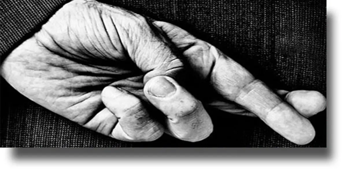 Εδώ το καλό ψευδοπωλείο