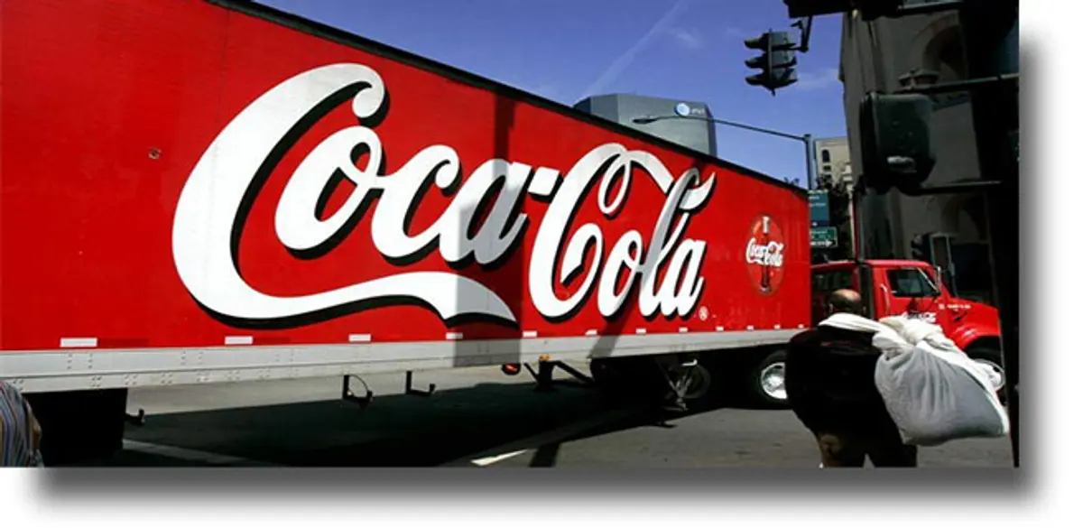 To πρώτο αλκοολούχο ποτό στην ιστορία της λανσάρει η Coca-Cola