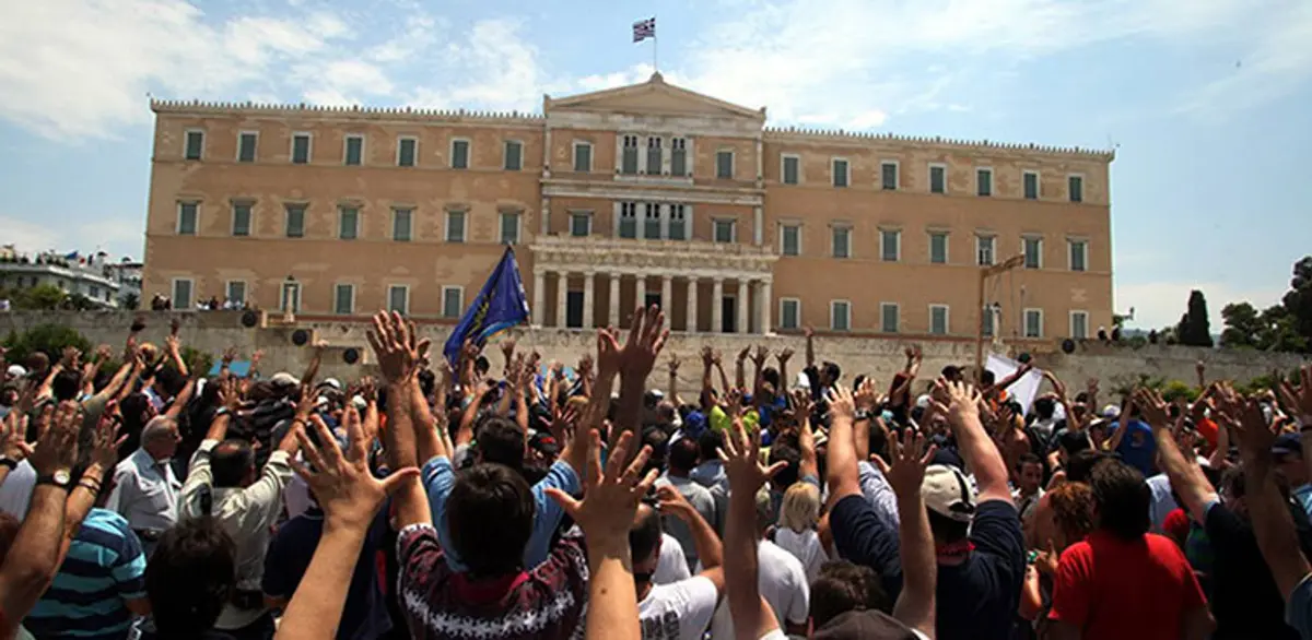 Τι ήταν τελικά οι Αγανακτισμένοι και πώς στήθηκε το κίνημα που δεν ξαναγύρισε στην πλατεία