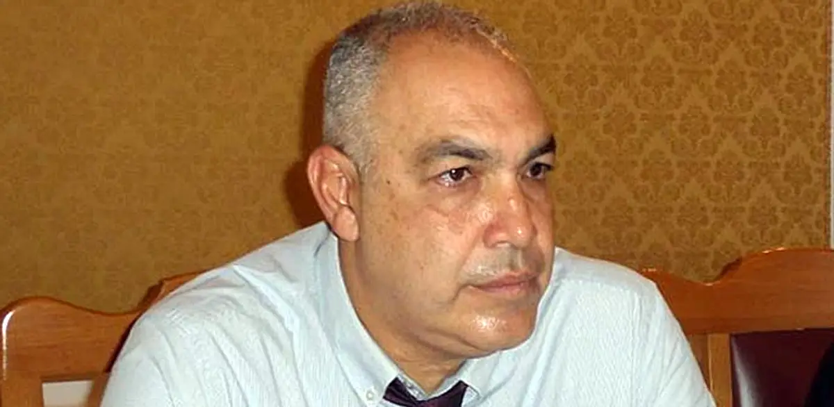 Το μπλε στον χάρτη είναι θάλασσα. Δεν είναι ασφαλτοστρωμένος δρόμος