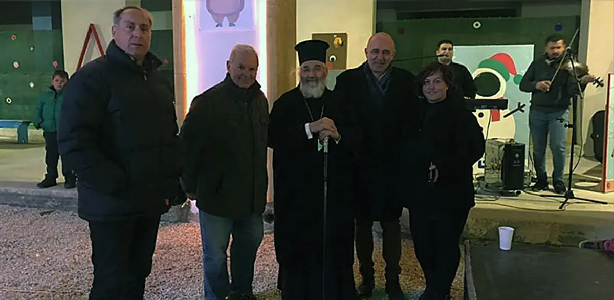 Λέρος: Επίσκεψη στο Χριστουγεννιάτικο Χωριό της Αγάπης από Δήμαρχο και Μητροπολίτη