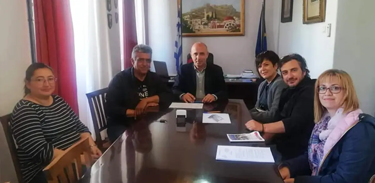 Λέρος: Υπεγράφη η σύμβαση για την κατασκευή 5 νέων παιδικών χαρών