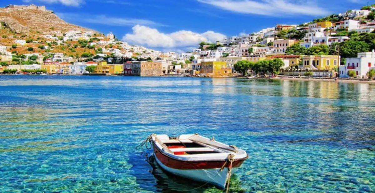 Τούρκοι επιχειρηματίες αγοράζουν παράνομα γη στη Λέρο