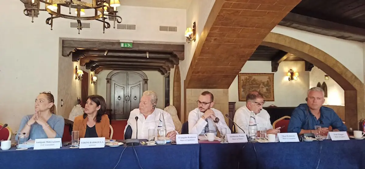 Λέρος: Ψήφισμα συμπαράστασης έξι (6) Δημάρχων της Δωδεκανήσου για το προσφυγικό/μεταναστευτικό