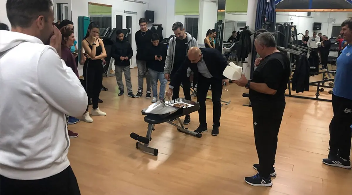 Η κοπή της βασιλόπιτας στο δημοτικό γυμναστήριο Λέρου