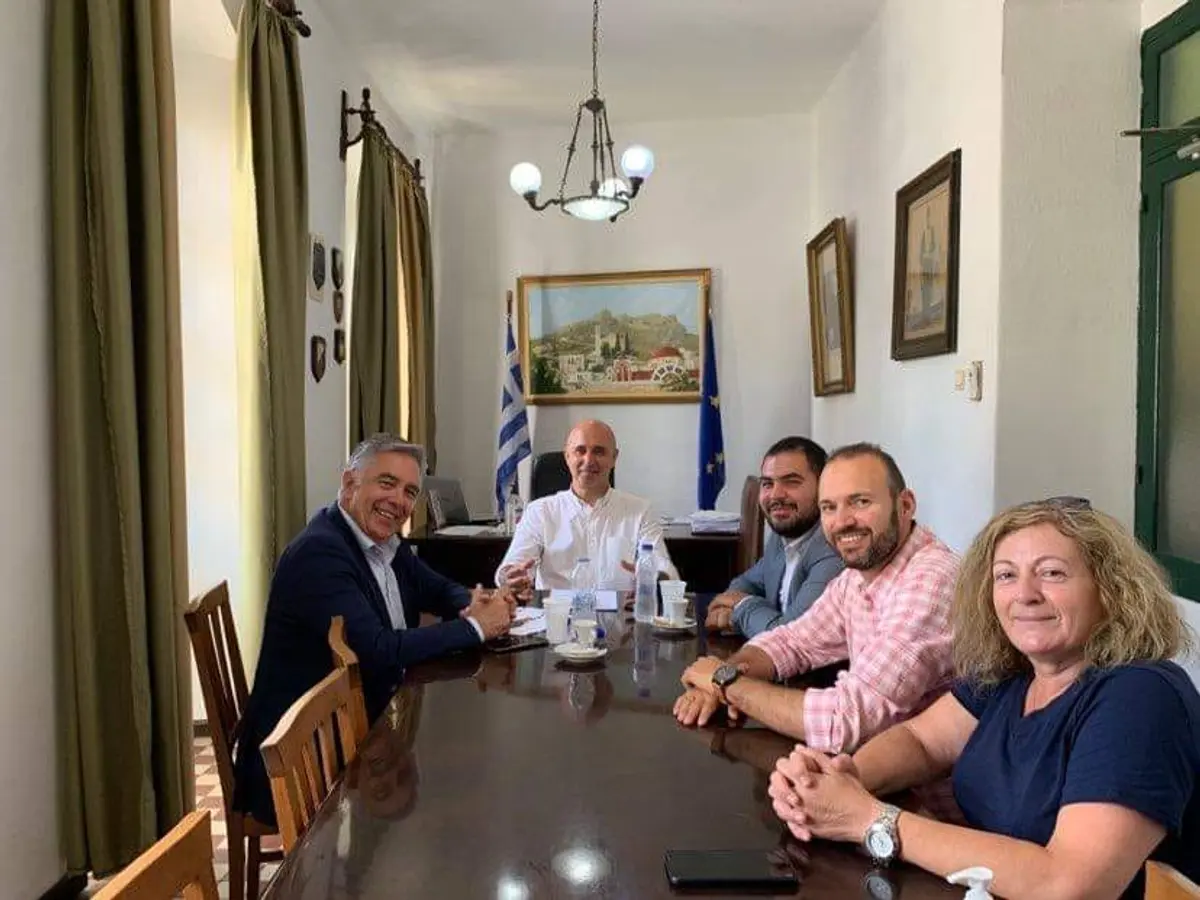 ΣΥΝΑΝΤΗΣΗ ΔΗΜΑΡΧΟΥ ΛΕΡΟΥ ΜΕ ΤΟΝ ΒΟΥΛΕΥΤΗ Ν.Δ. ΔΩΔΕΚΑΝΗΣΟΥ & ΚΟΣΜΗΤΟΡΑ ΤΗΣ ΒΟΥΛΗΣ κ. ΒΑΣΙΛΕΙΟ ΥΨΗΛΑΝΤΗ