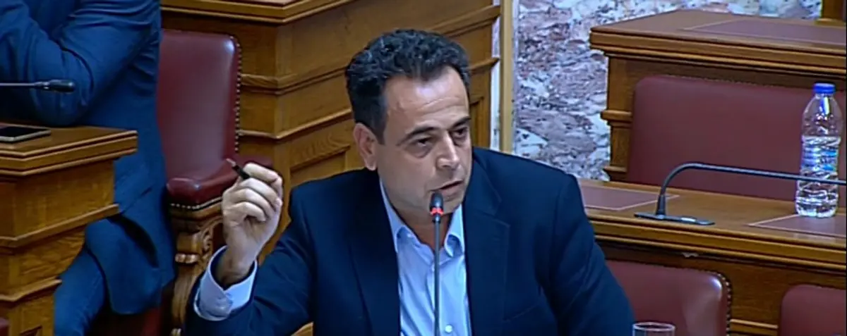 Ν. Σαντορινιός: Σκανδαλώδεις αναθέσεις άγονων γραμμών με 2,3εκ€ για ταχύπλοα πλοία, μέσα στο χειμώνα, που δεν υπήρξαν ποτέ άλλοτε
