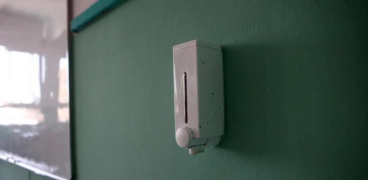 Κορωνοϊός: Ο ΕΟΦ ανακαλεί αντισηπτικό χεριών