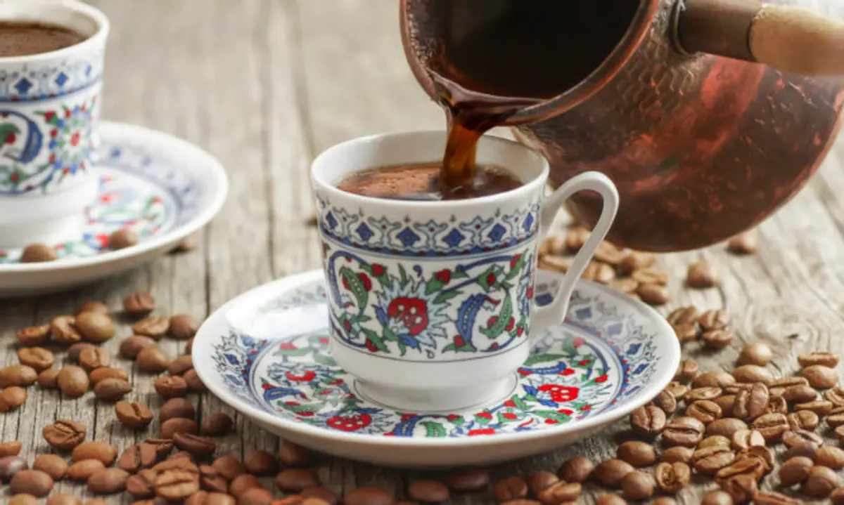 Δυνητικά κακός για την υγεία ο ελληνικός καφές: Τι έδειξε έρευνα για το φιλτράρισμα του καφέ