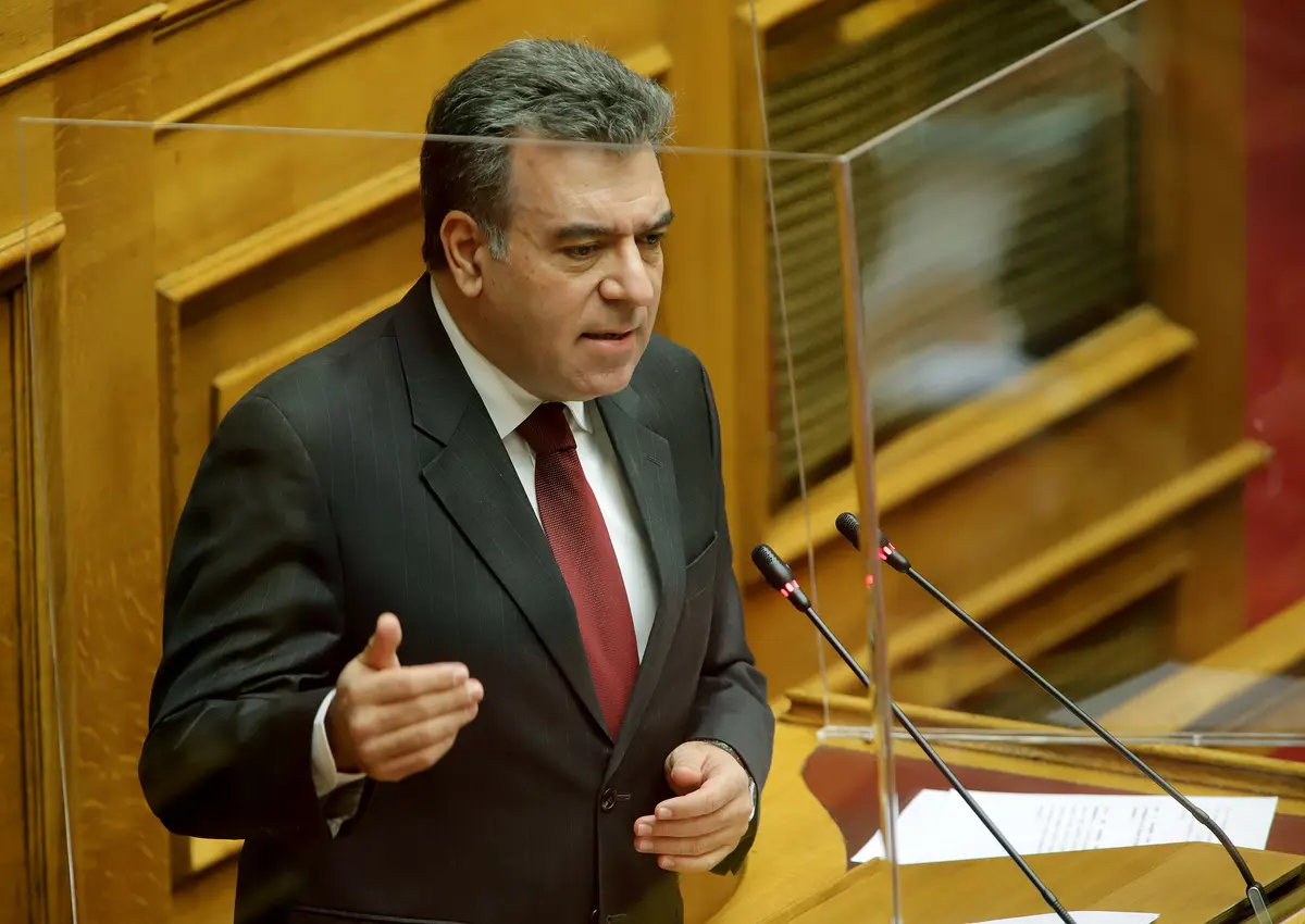 Παρέμβαση-πρόταση του Μάνου Κόνσολα για τη λειτουργία Πυροσβεστικών Κλιμακίων , ετήσιας λειτουργίας, σε Λέρο και Πάτμο