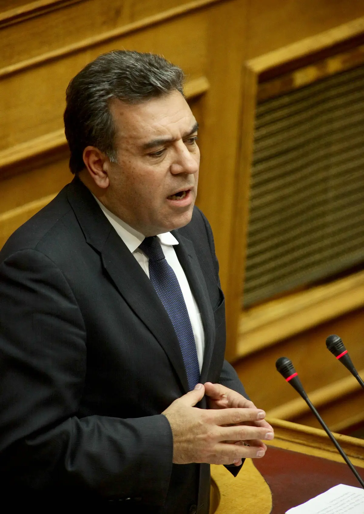 ΜΑΝΟΣ ΚΟΝΣΟΛΑΣ: «Να συνυπολογιστεί και ο παράλληλος χρόνος ασφάλισης έως τις 31.12.2016 στις συντάξεις»