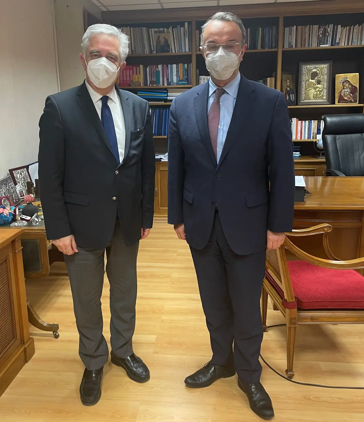 Συνάντηση του Βασίλη Α. Υψηλάντη με τον Υπουργό Οικονομικών Χρήστου Σταϊκούρα για την αντιμετώπιση της ακρίβειας στα νησιά μας λόγω της ενεργειακής κρίσης