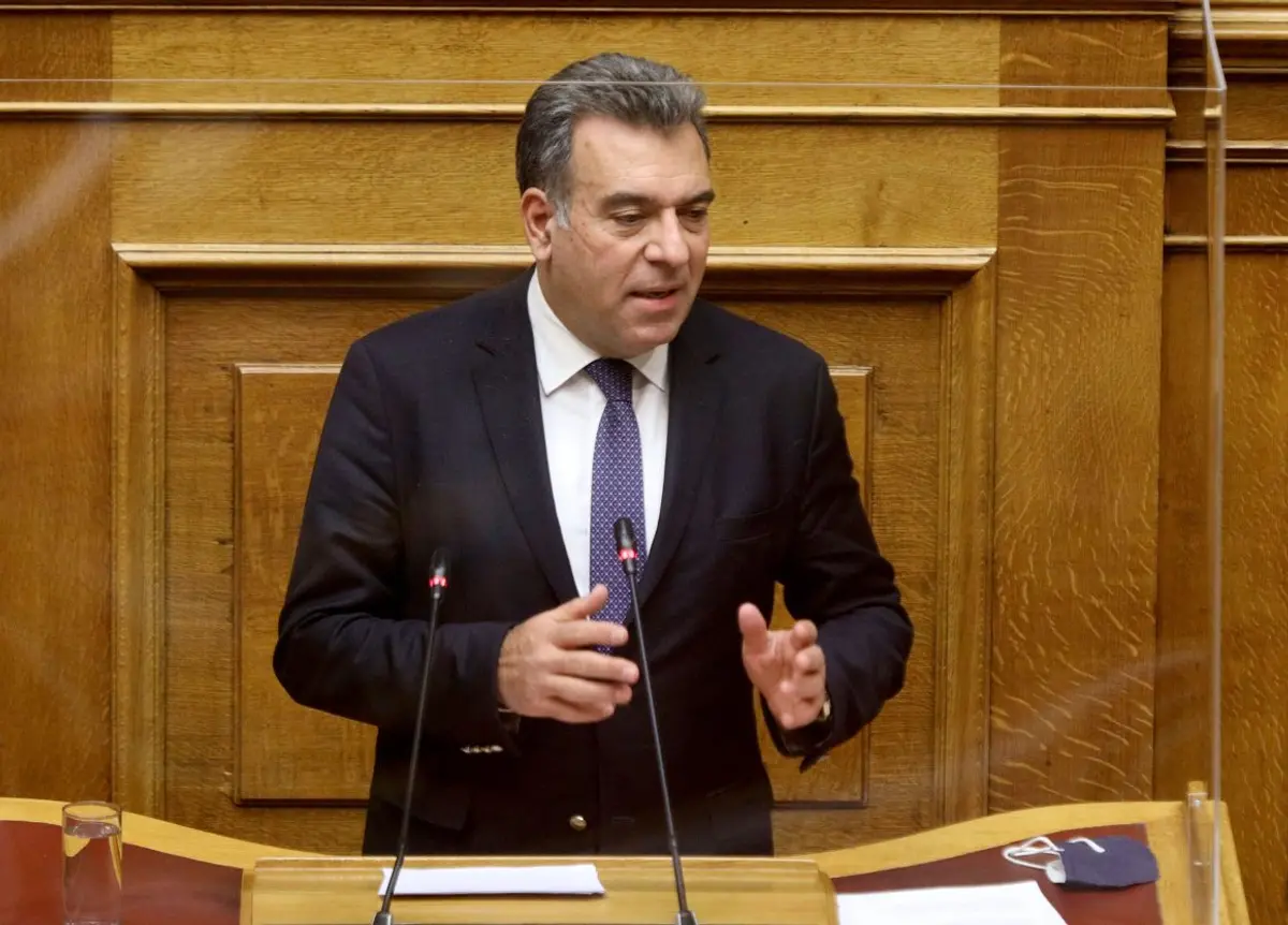 Μάνος Κόνσολας: «Δάνεια για τη στήριξη μικρομεσαίων αγροτικών και κτηνοτροφικών επιχειρήσεων»