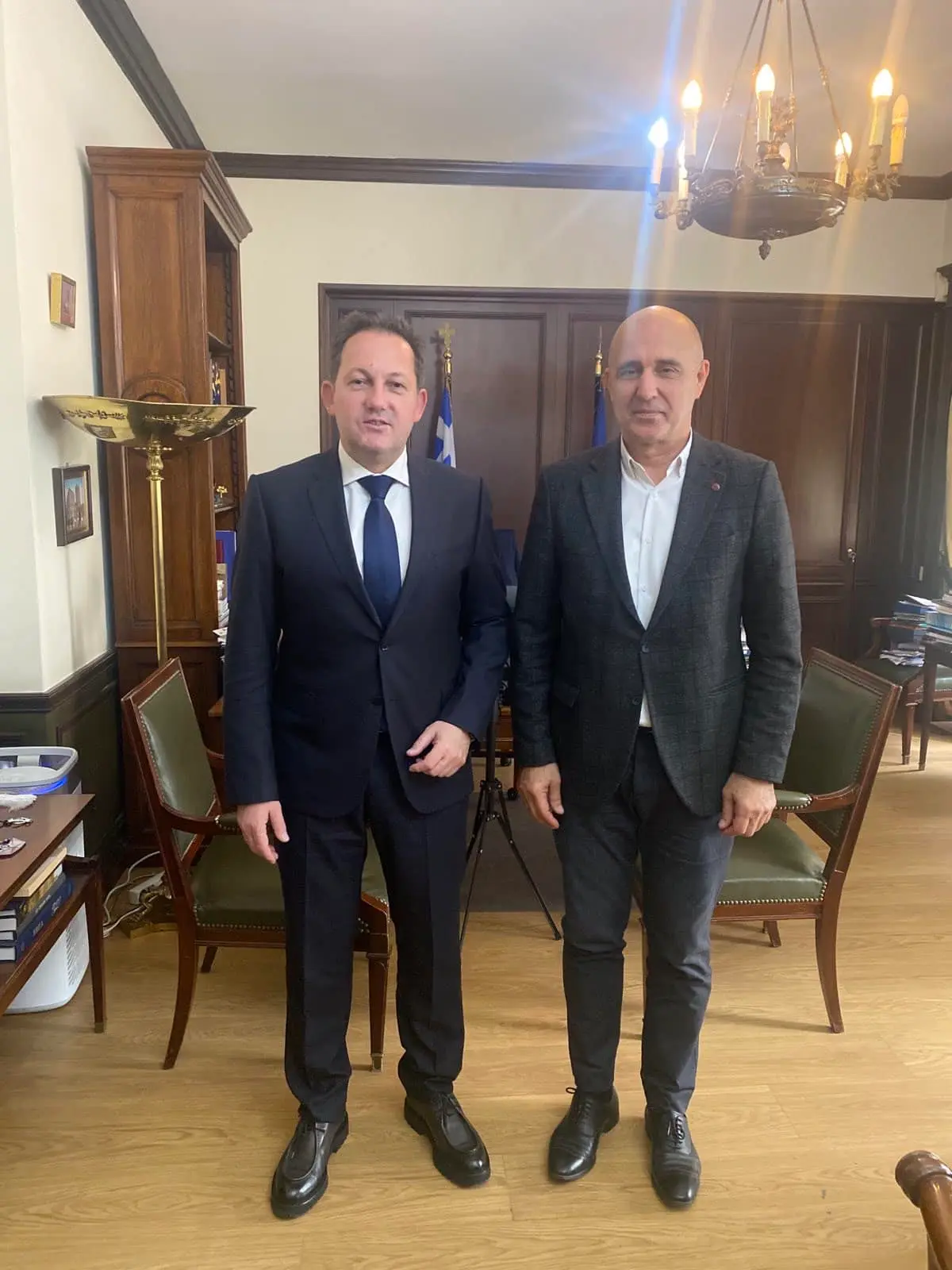Λέρος: Συνάντηση Δημάρχου με τον Αναπληρωτή Υπουργό εσωτερικών