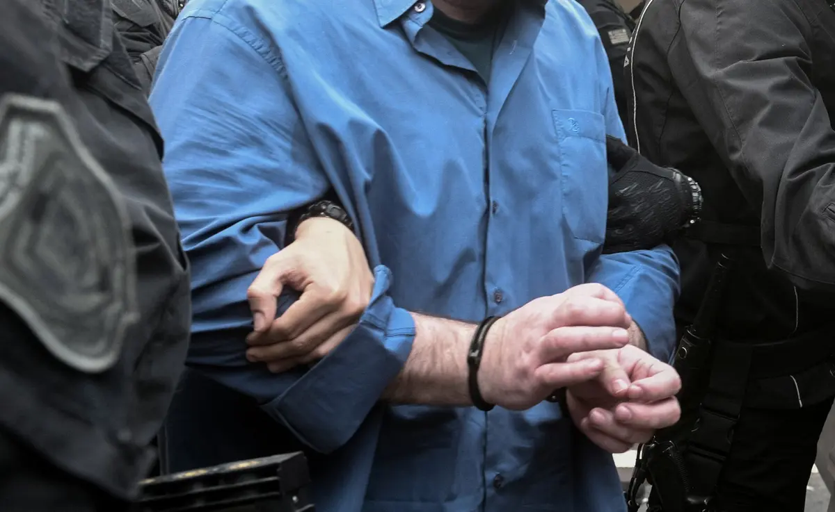 Κως: Αστυνομικός σκύλος εντόπισε κοκαΐνη σε σακίδιο πλάτης – Σύλληψη 33χρονου