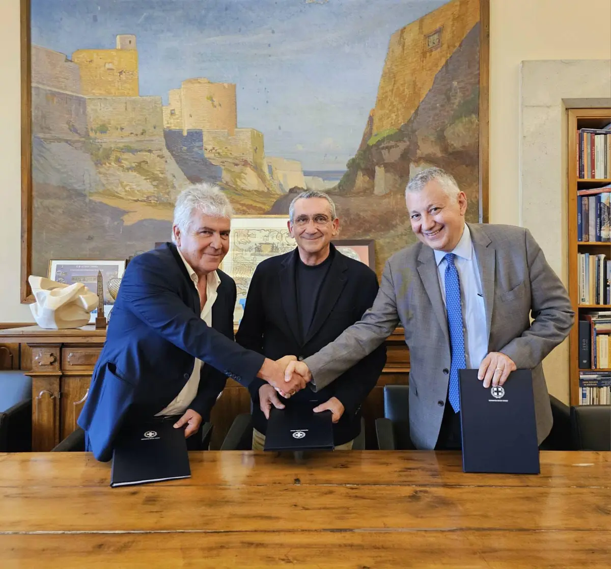 Περιφέρεια: Υπεγράφη η σύμβαση για την επισκευή και λειτουργική αναβάθμιση των υφιστάμενων μονάδων αφαλάτωσης του Δήμου Λέρου