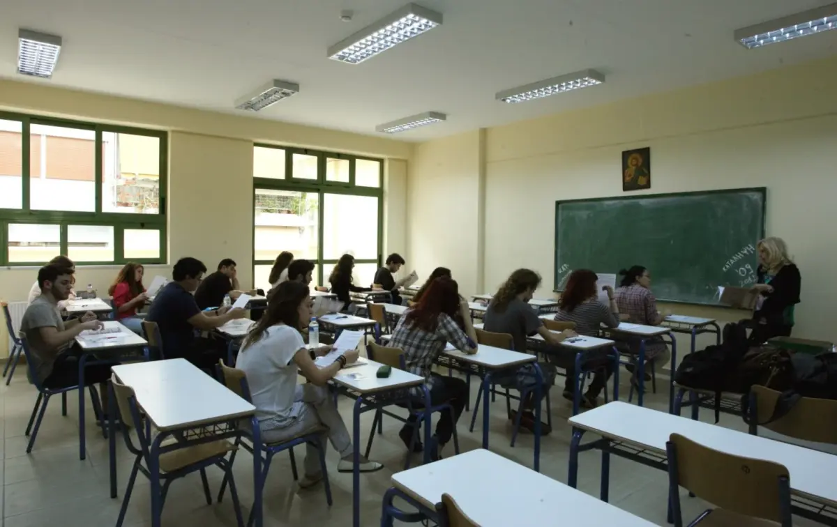 Οι γονείς πληρώνουν 614 εκ. ευρώ τον χρόνο σε φροντιστήρια