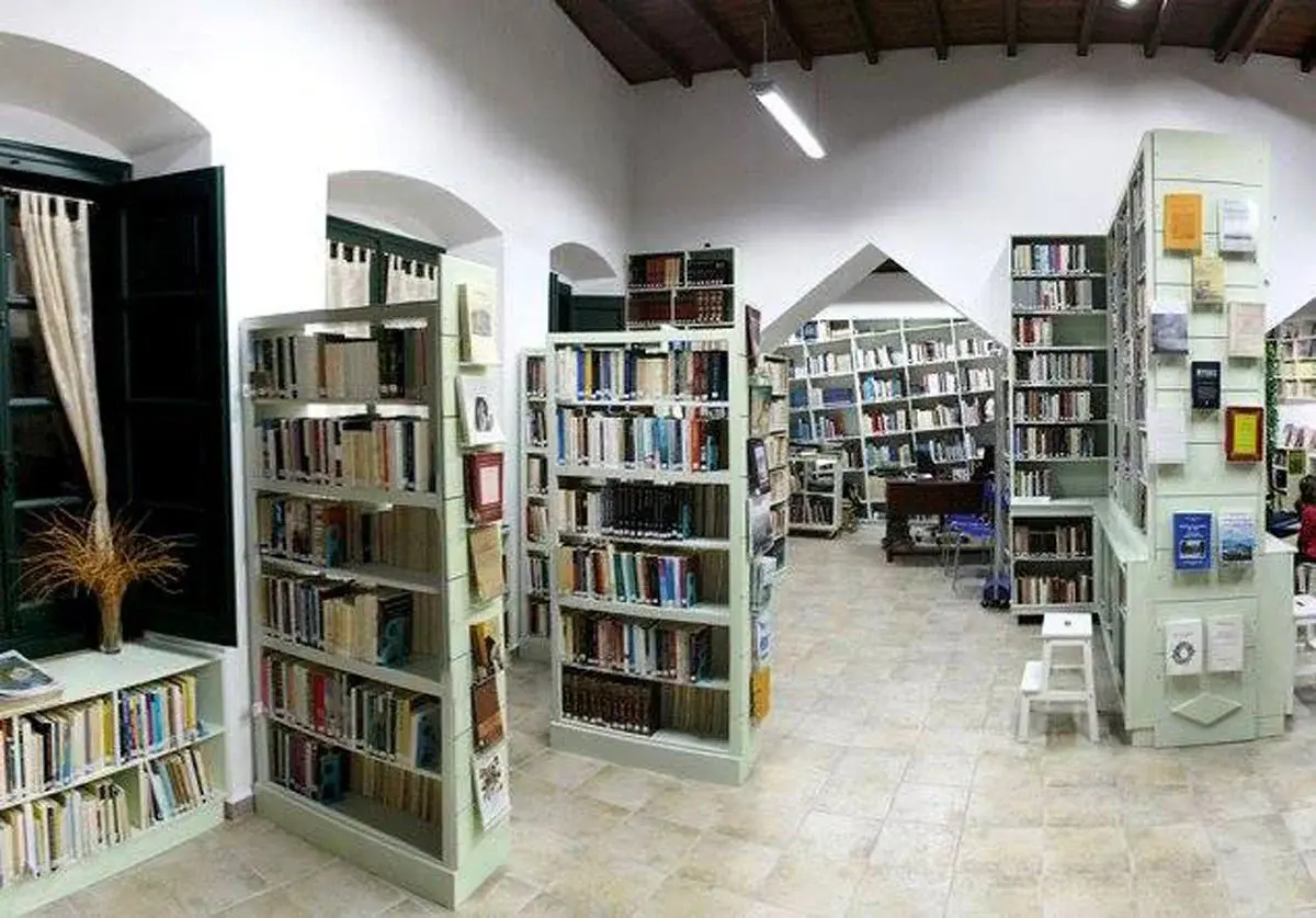 Leros: Book Presentation at the Municipal Library