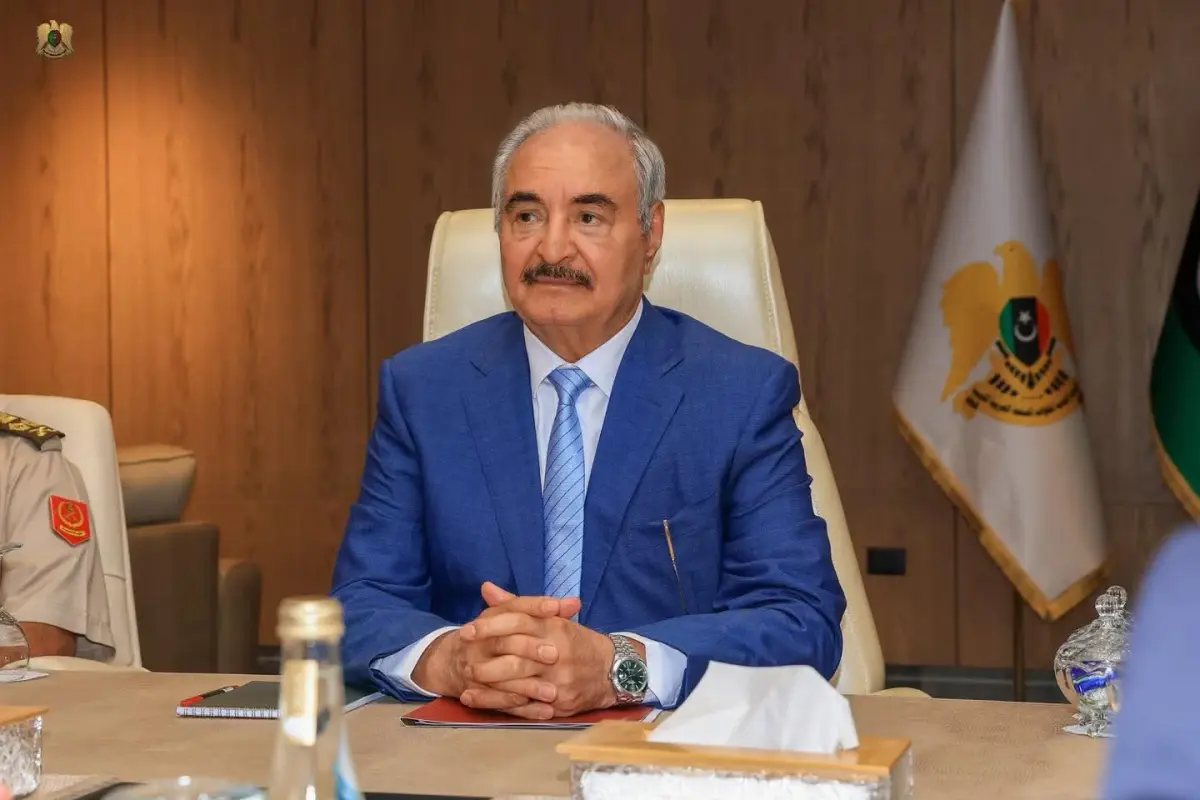 Διπλωματικό επεισόδιο στη Βεγγάζη – Ο Χαφτάρ έδιωξε την ευρωπαϊκή αντιπροσωπεία για το Μεταναστευτικό