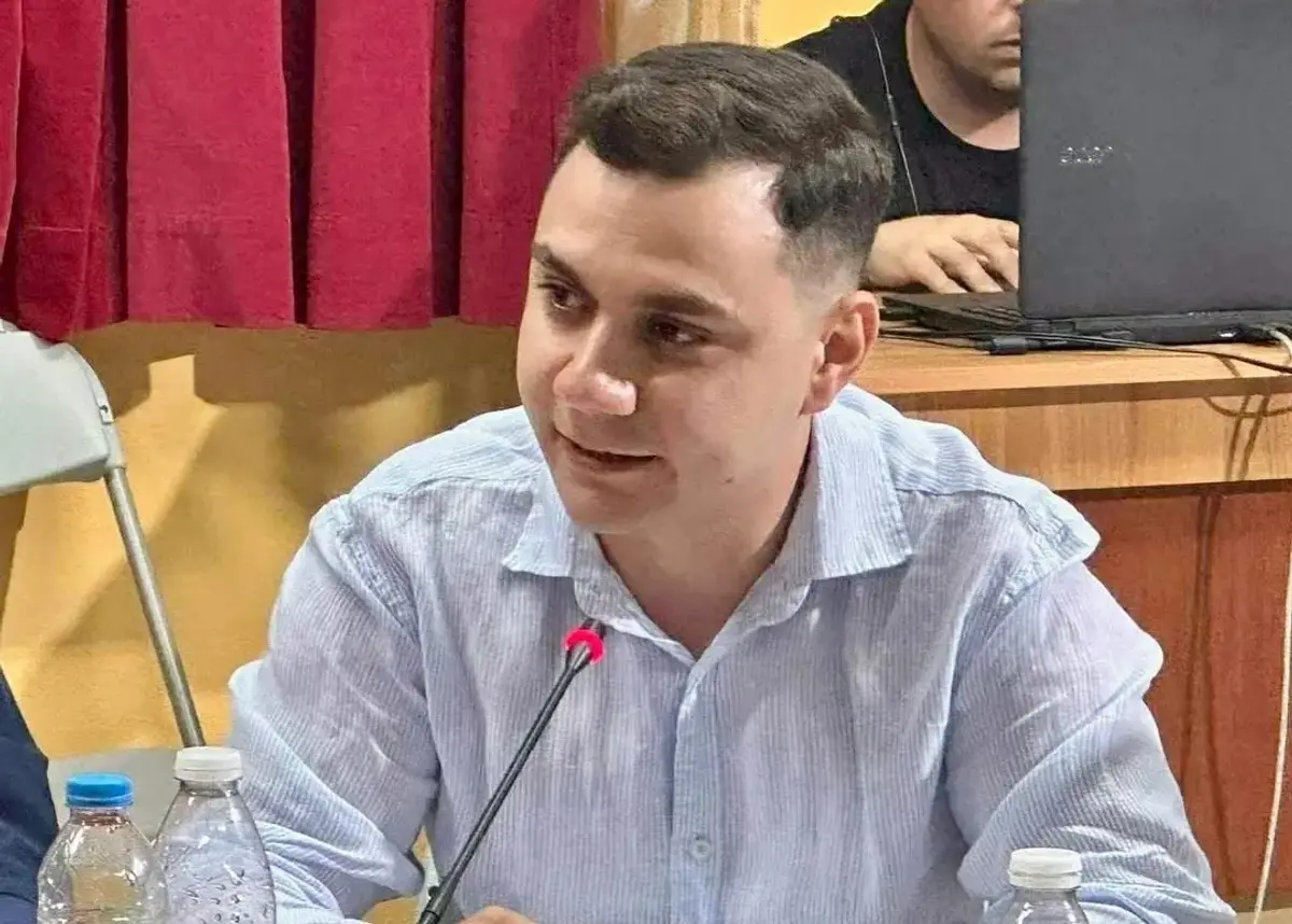 Νίκος Σπύρου: “Αξίζει τελικά να ασχολείται κανείς με την πολιτική όταν επικρατεί τόση τοξικότητα;”