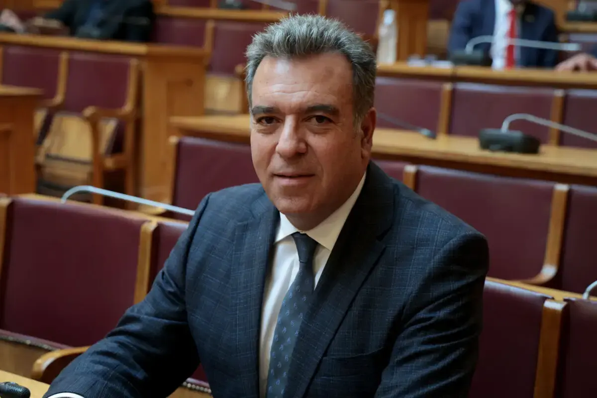Πρόταση του Μάνου Κόνσολα για τη θέσπιση φορολογικών και χρηματοδοτικών κινήτρων για τους ιδιοκτήτες ακινήτων σε παραδοσιακούς οικισμούς