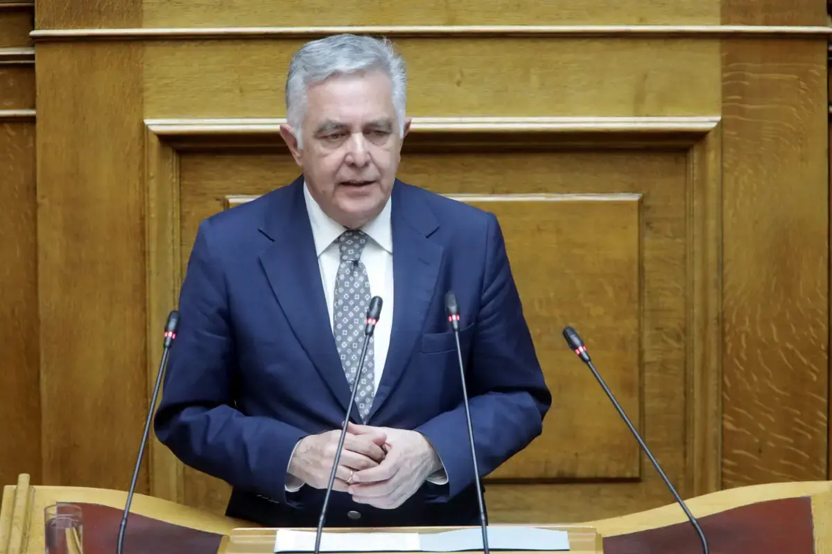 Ο Βασίλης Υψηλάντης στην Ολομέλεια για τις υποκλοπές: «Δεν θα συμμετάσχουμε σε θέατρο εντυπώσεων – Η αλήθεια δεν υπηρετείται με φλύαρες επαναλήψεις»