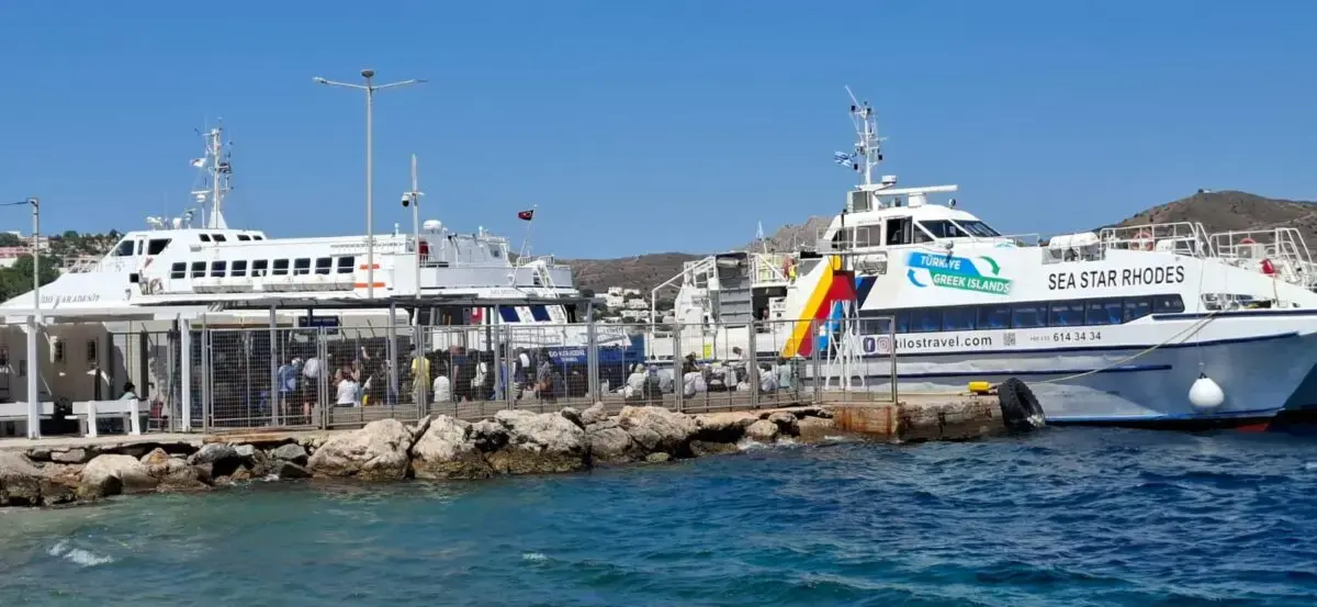 Λέρος: Έντονα παράπονα για καθυστερήσεις στον διαβατηριακό έλεγχο