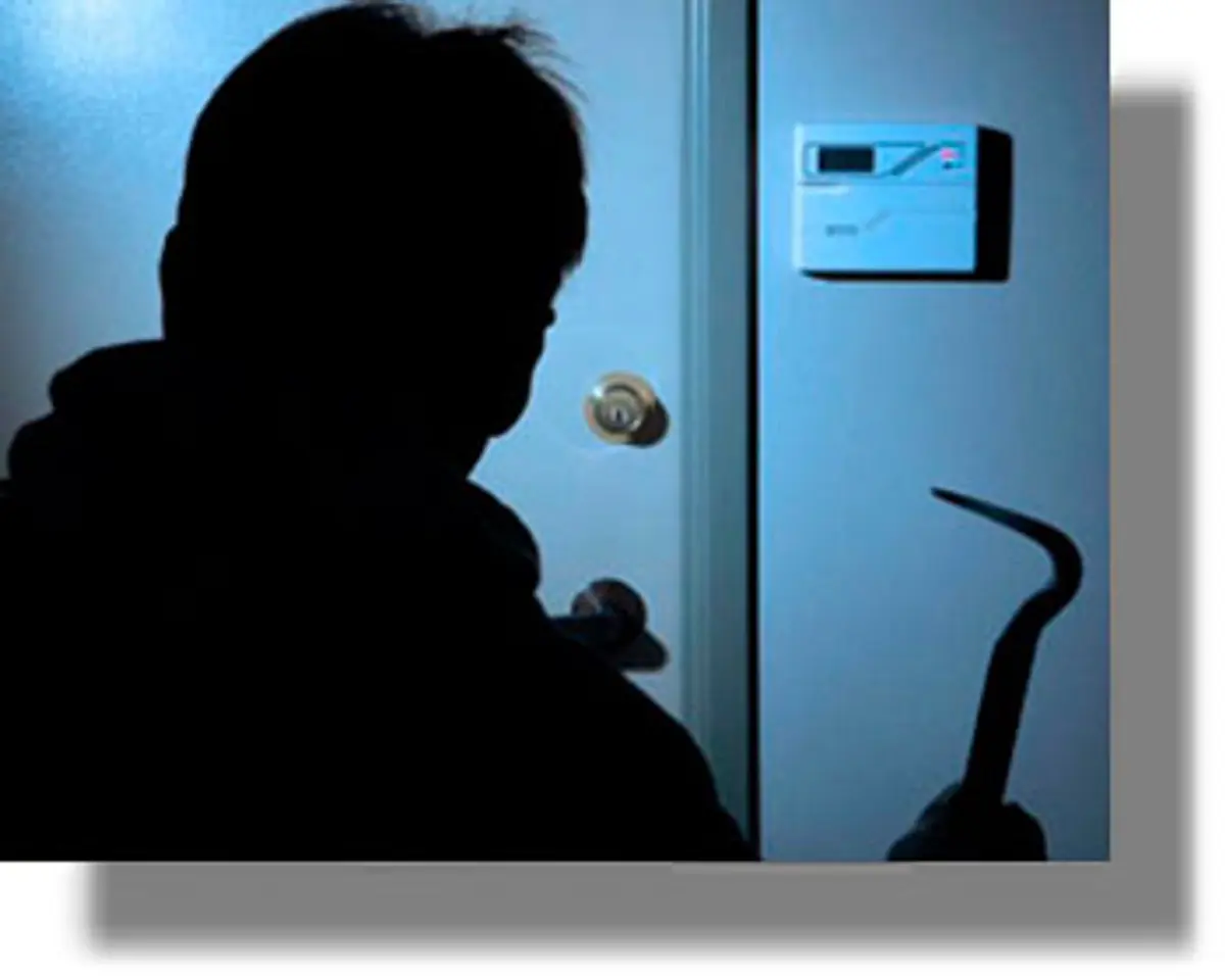 ΚΑΛΥΜΝΟΣ: Άγνωστοι παραβίασαν αίθουσα πληροφορικής σε σχολική μονάδα