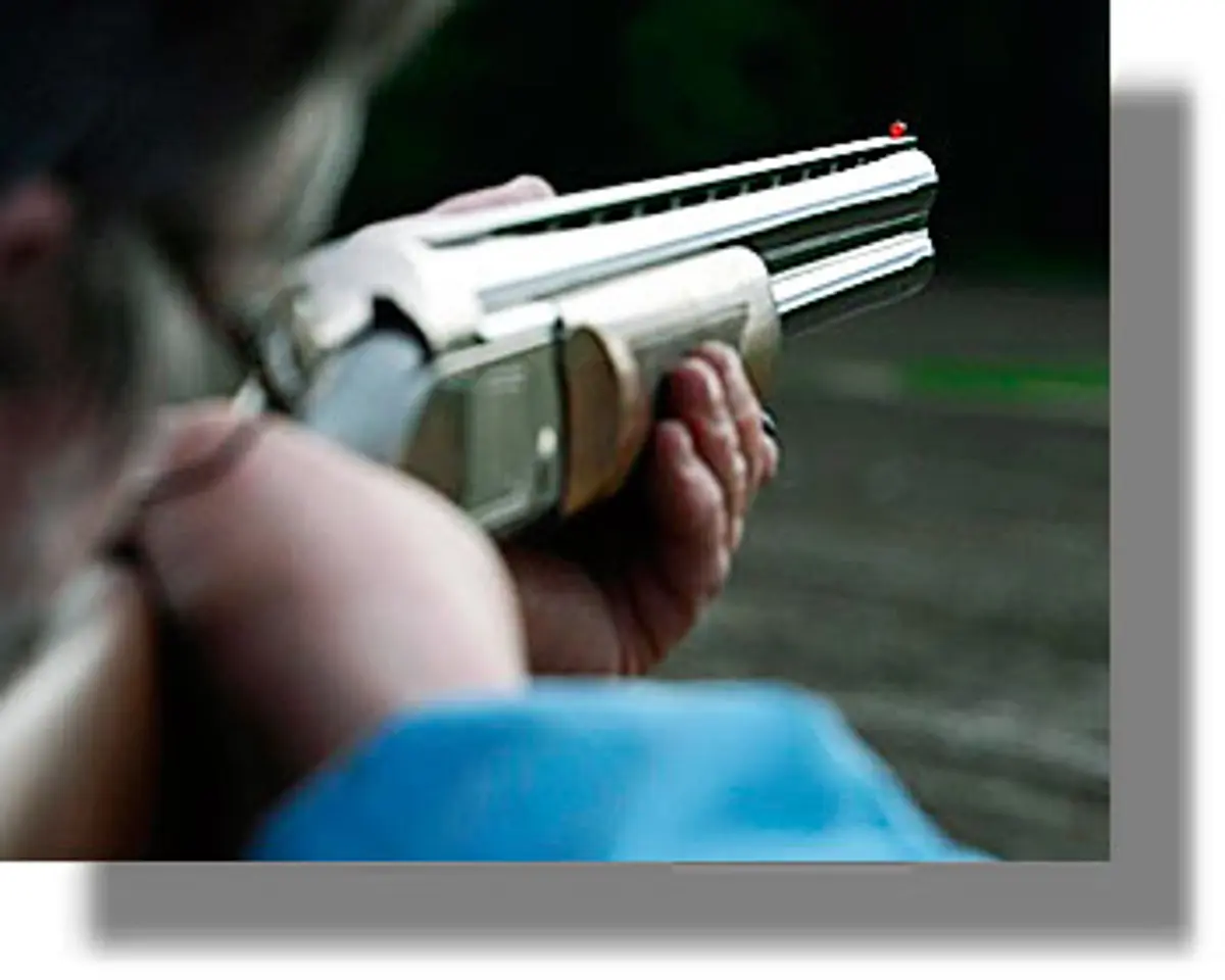 ΚΑΛΥΜΝΟΣ: Κουκουλοφόρος με καραμπίνα λήστεψε Σούπερ Μάρκετ και πυροβόλησε πολίτες!