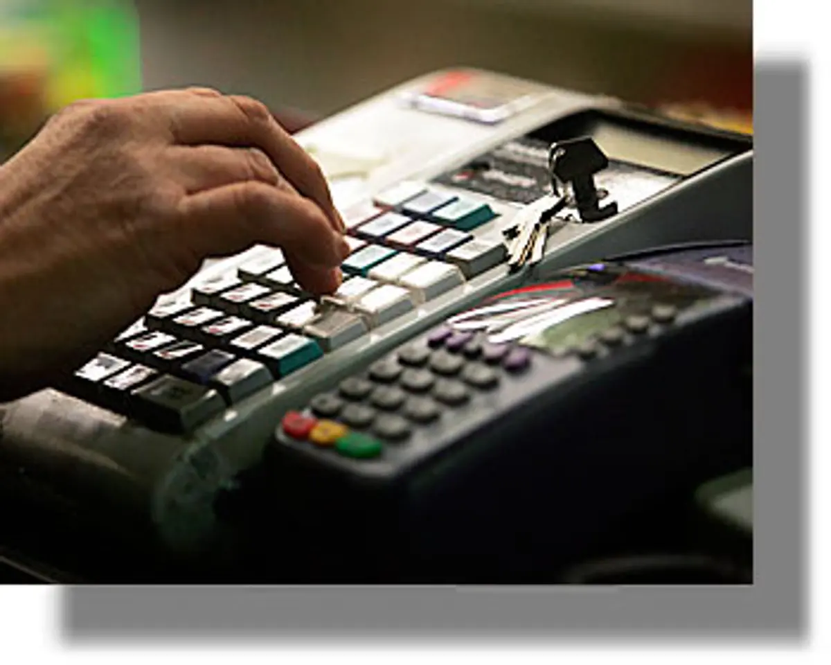 Διευκρινίσεις για τον ΦΠΑ στα νησιά: Πότε εφαρμόζεται το 23% και πότε το 16%