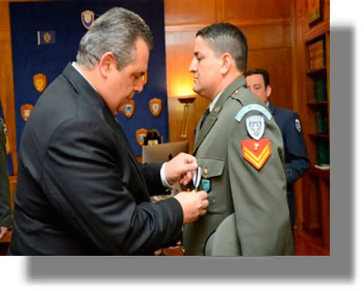 Τιμητική διάκριση από τον Υπουργό Εθνικής Άμυνας έλαβε ο Λεριός Λοχίας Αντώνης Ντεληγιώργης