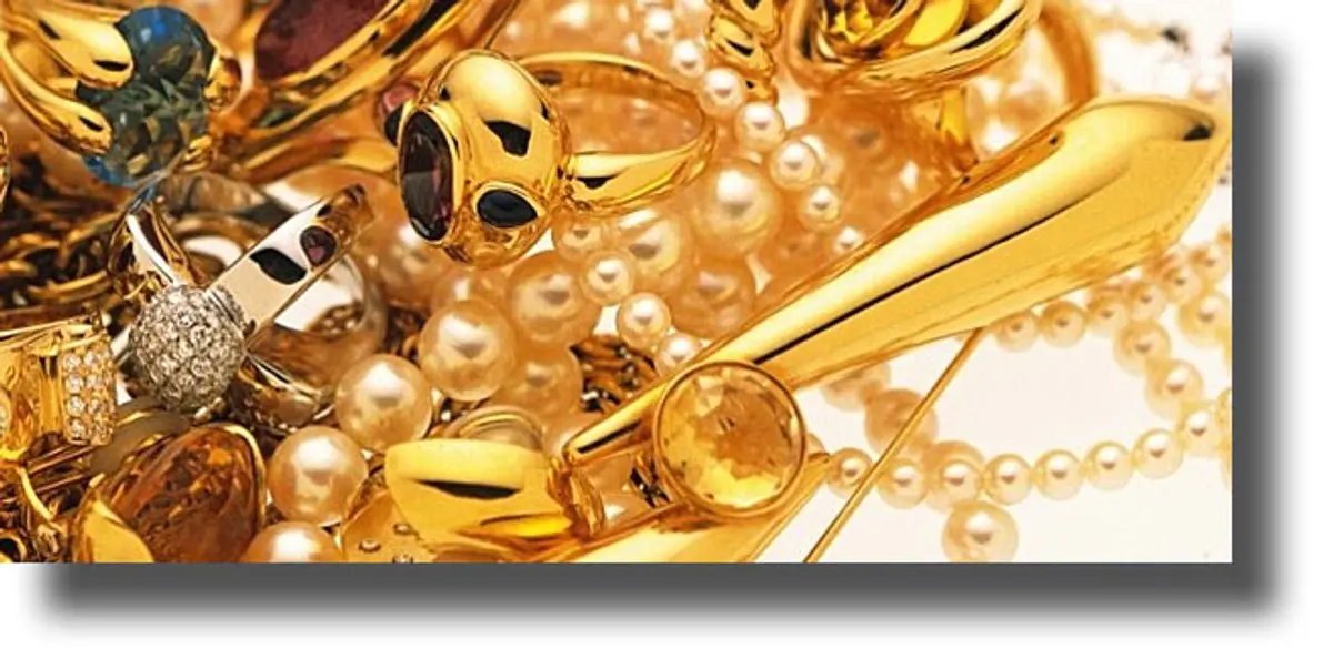 Έκλεψαν χρυσαφικά αξίας 100.000 ευρώ