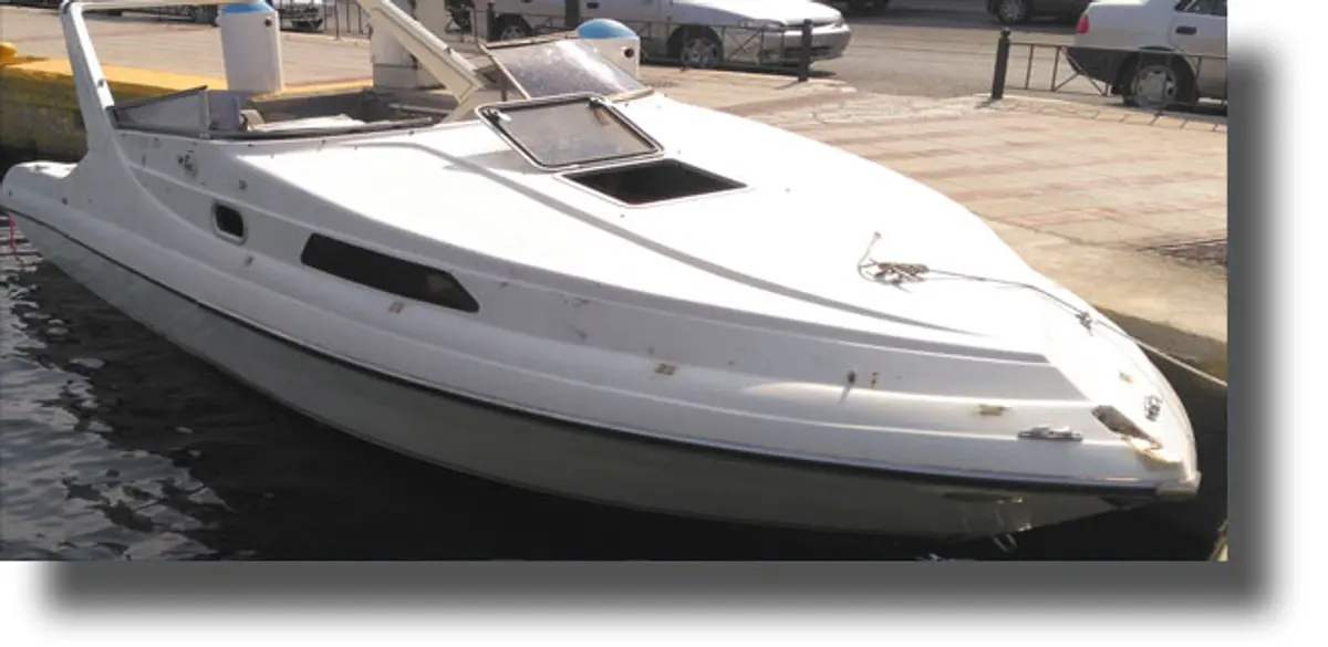 ΚΑΛΥΜΝΟΣ: Κατάσχεση ταχύπλοου – Σύλληψη 25 μεταναστών και 2 διακινητών