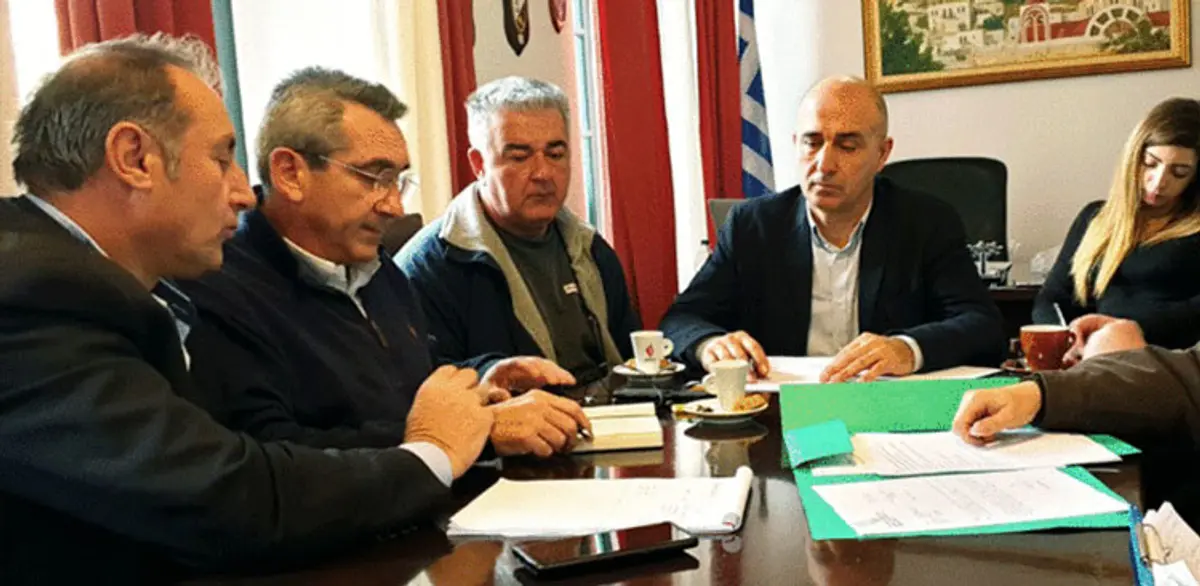 Λέρος: Συνάντηση εργασίας Δημάρχου – Περιφερειάρχη για τα υπό εξέλιξη έργα