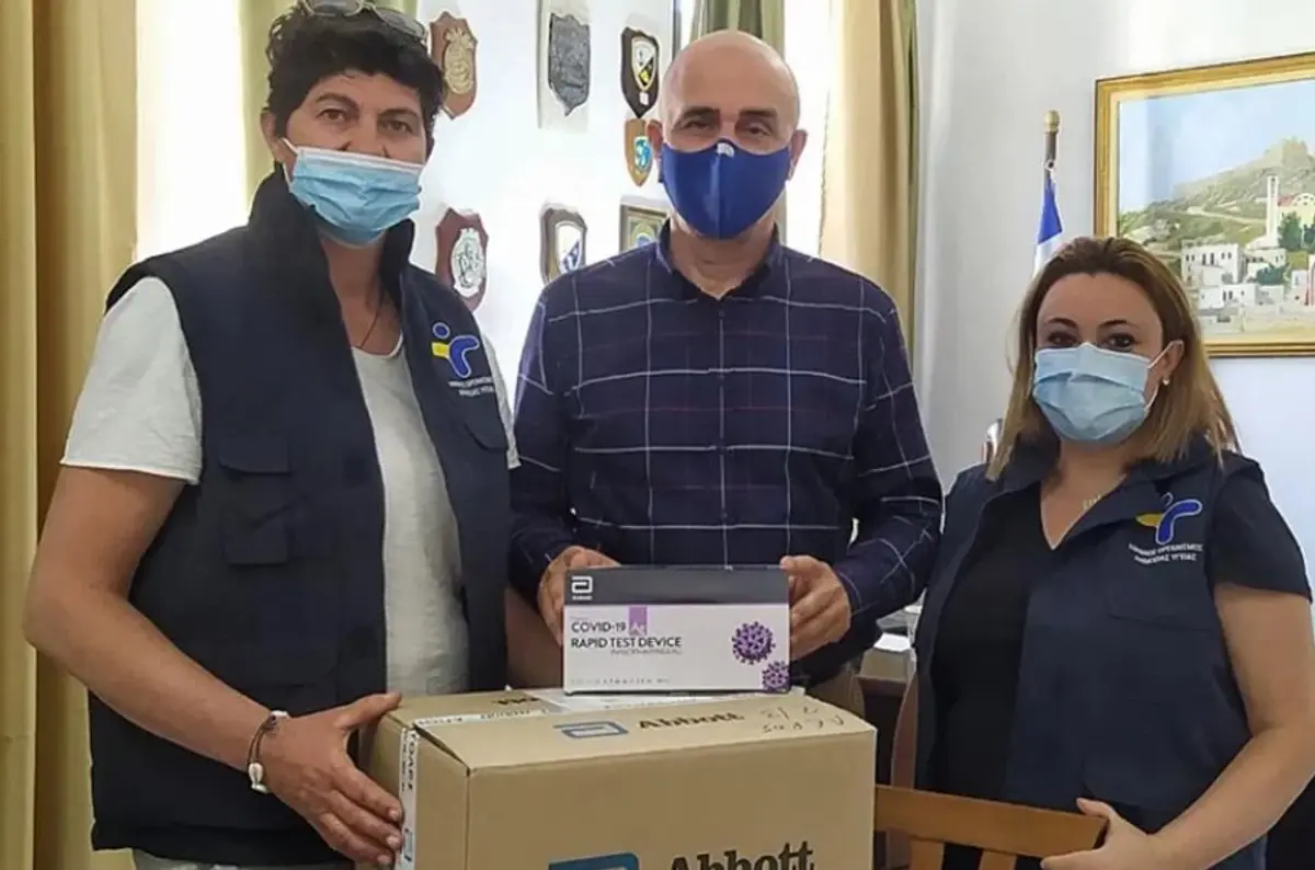 Παραδόθηκαν 500 Abbott Rapid Test στο κλιμάκιο ΚΟΜΥ ΕΟΔΥ της Λέρου