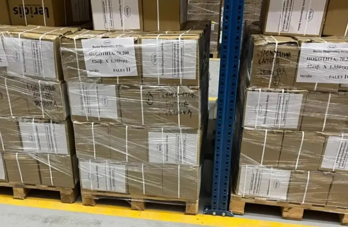 Ξεκίνησε η αποστολή των self tests στα φαρμακεία απομακρυσμένων νησιών