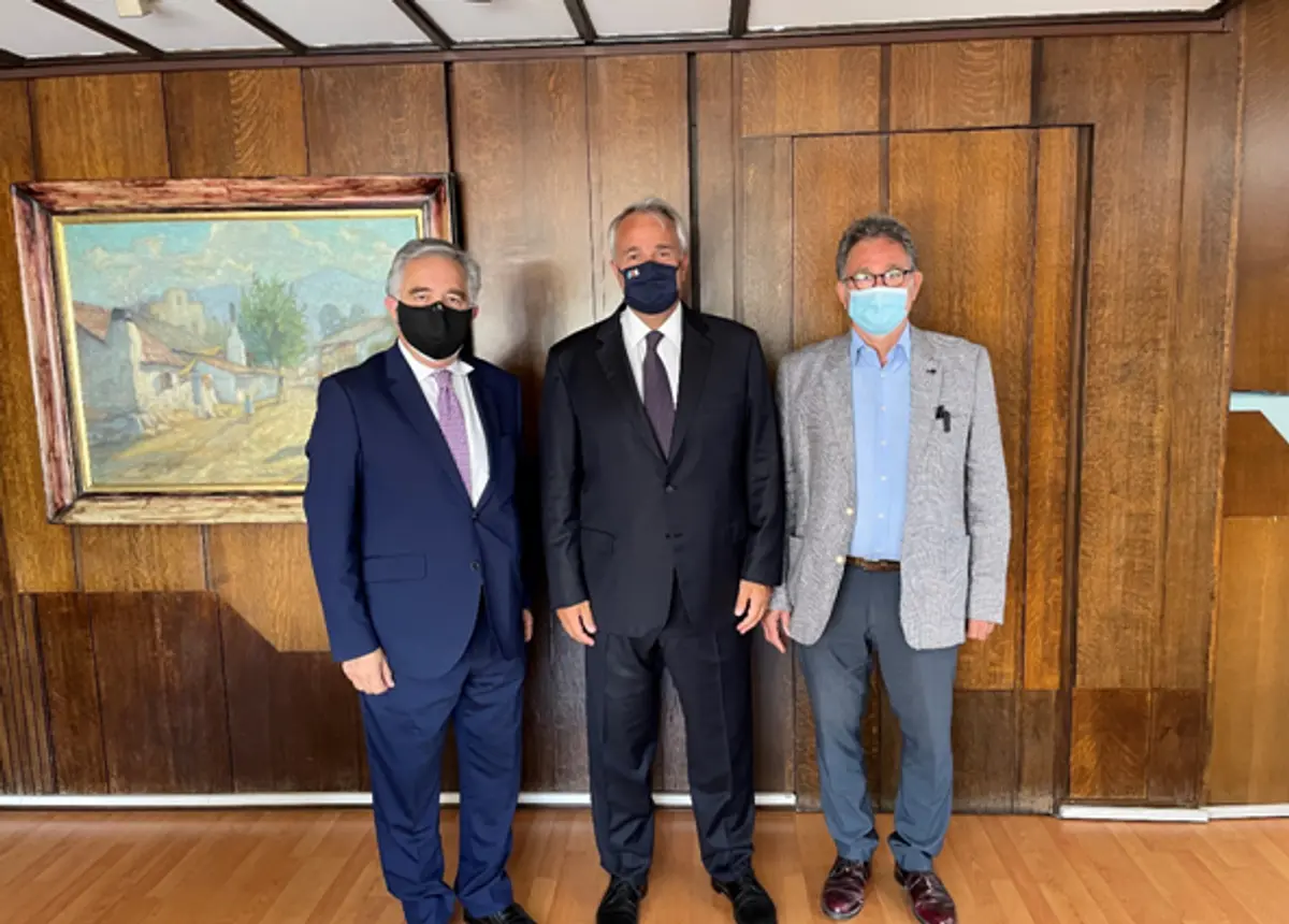 Συνάντηση του Βουλευτή Δωδεκανήσου και Κοσμήτορα της Βουλής Βασίλη Α. Υψηλάντη με το Δήμαρχο Νισύρου Χριστοφή Κορωναίο και την ηγεσία του Υπουργείου Εσωτερικών