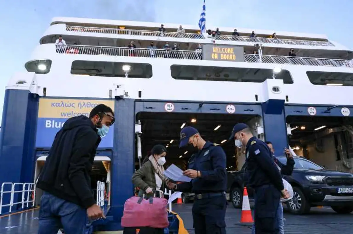 Λιμενικό: Εκτός πλοίων 2.500 άτομα το τριήμερο